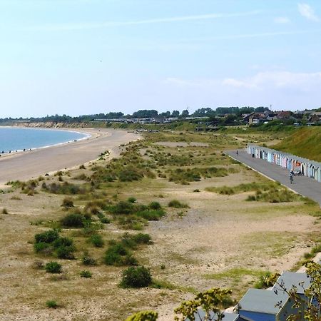 Spacious Caravan For Hire With Decking By The Beach In Suffolk Ref 40094Nd 洛斯托夫特 外观 照片