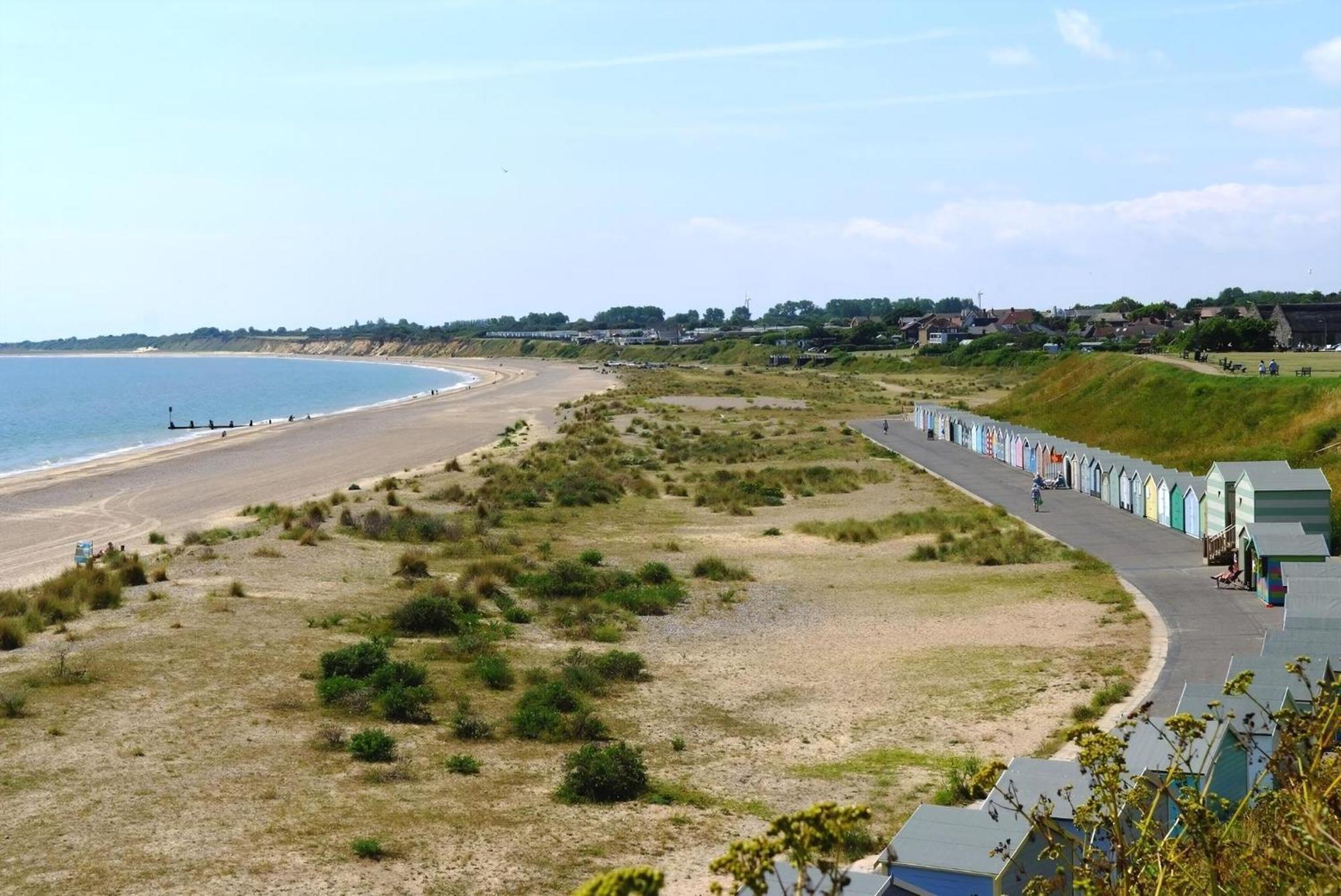 Spacious Caravan For Hire With Decking By The Beach In Suffolk Ref 40094Nd 洛斯托夫特 外观 照片