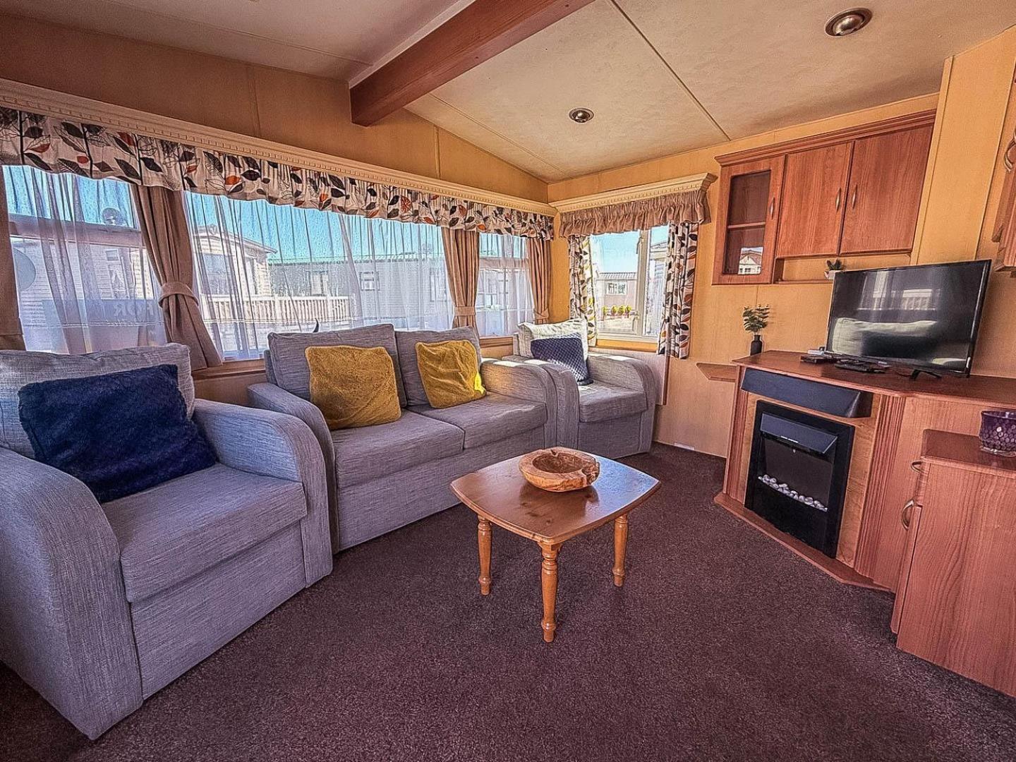 Spacious Caravan For Hire With Decking By The Beach In Suffolk Ref 40094Nd 洛斯托夫特 外观 照片