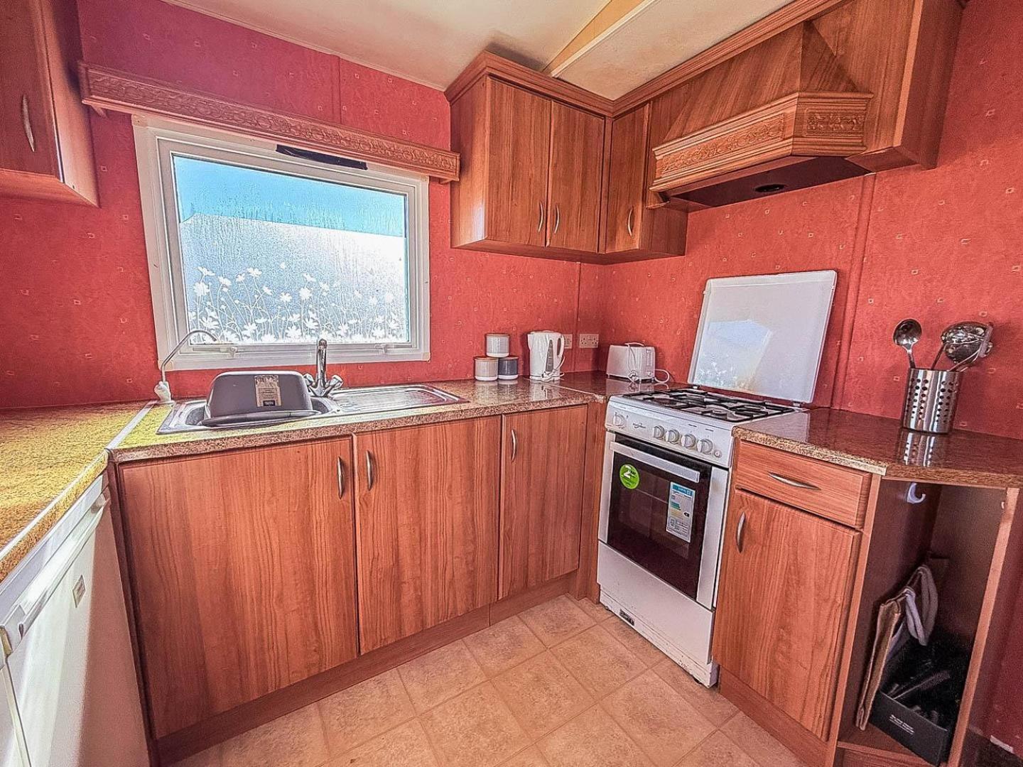 Spacious Caravan For Hire With Decking By The Beach In Suffolk Ref 40094Nd 洛斯托夫特 外观 照片